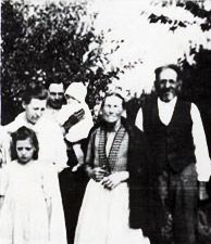 Nathaniel Gothberg and his family posed outdoors