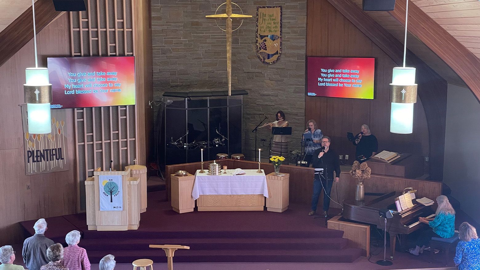 Sunday morning worship service at Wiley Heights Covenant Church